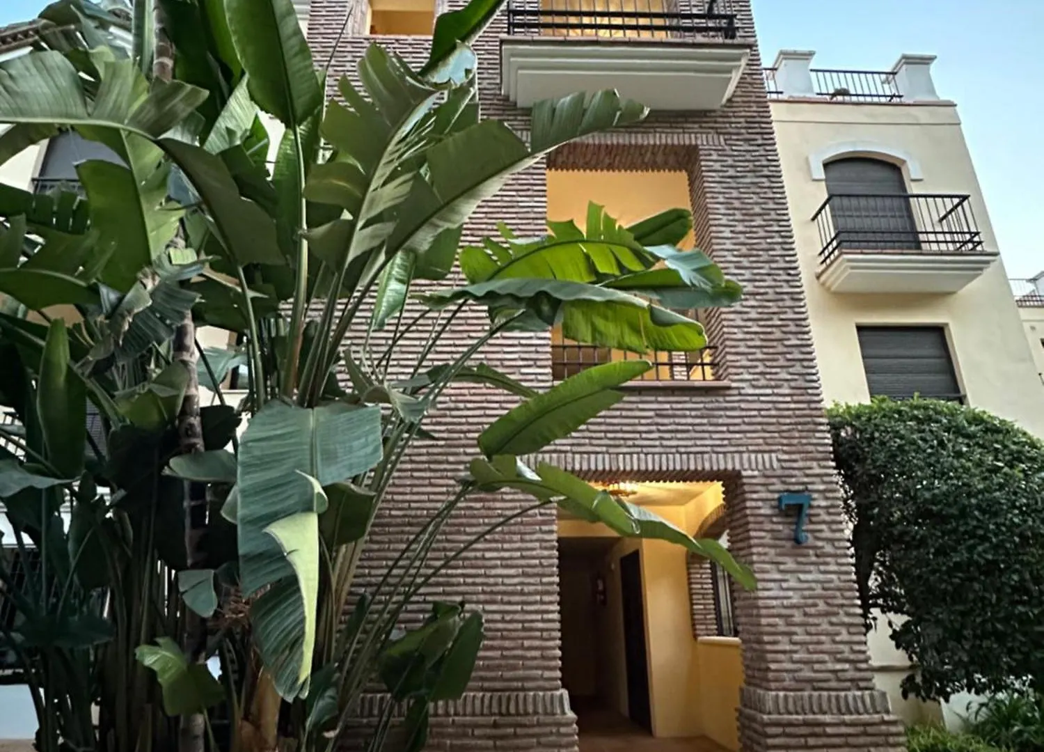 Apartment Los Arqueros Las Jacarandas Benahavis Spain