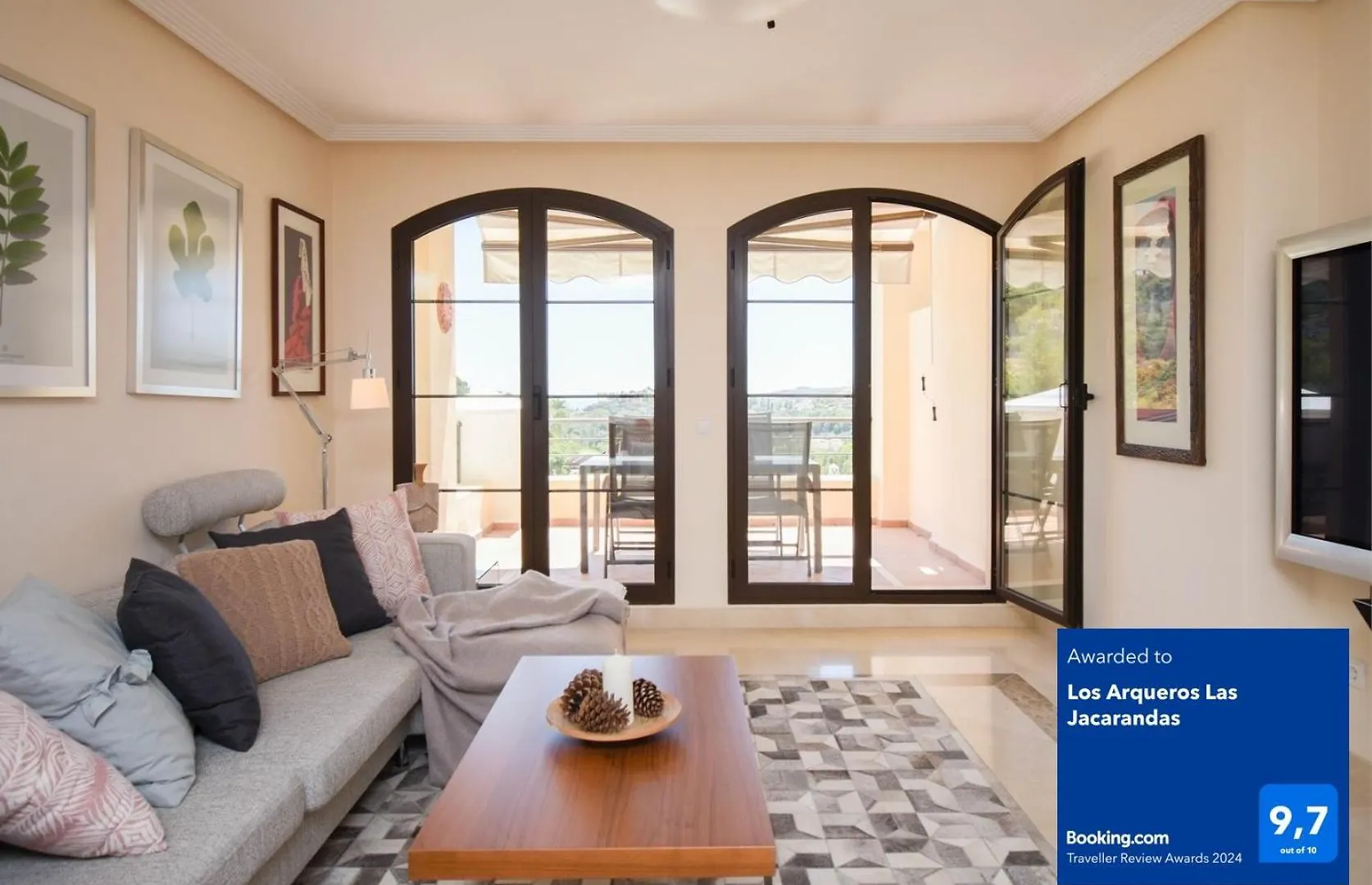 Los Arqueros Las Jacarandas Benahavis Apartment